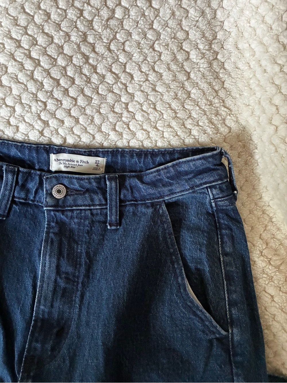 Abercrombie & Fitch Women's Curve Love 90s Relaxed High Rise Jean Dark Wash